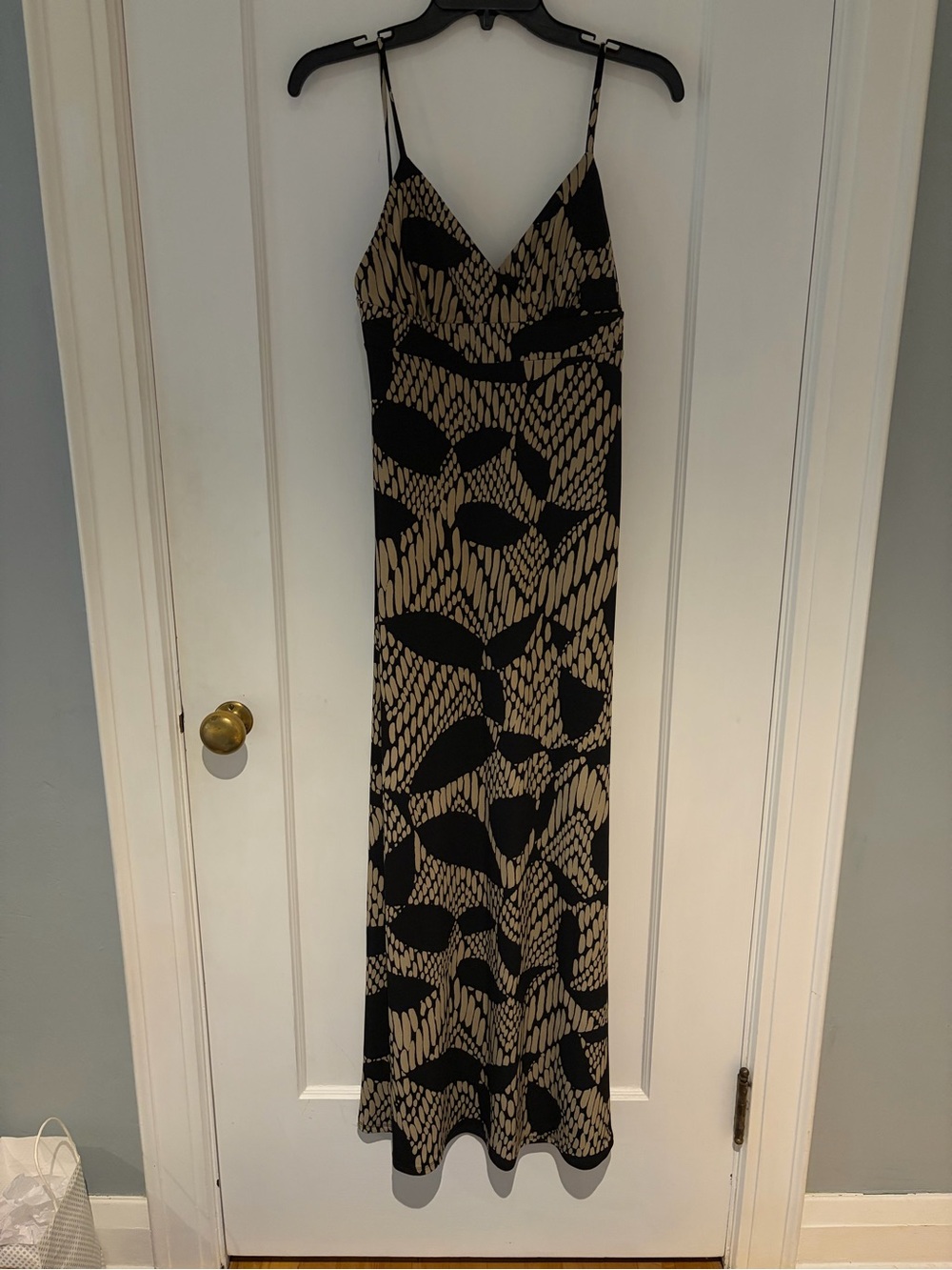 Women’s Small Brown and Black Ann Taylor V-Neck Maxi Dress